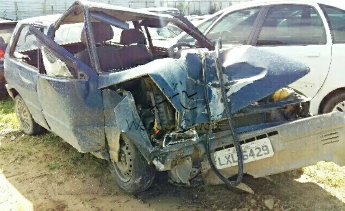 LOTE 072 - SUCATA: FIAT/UNO MILLE EP