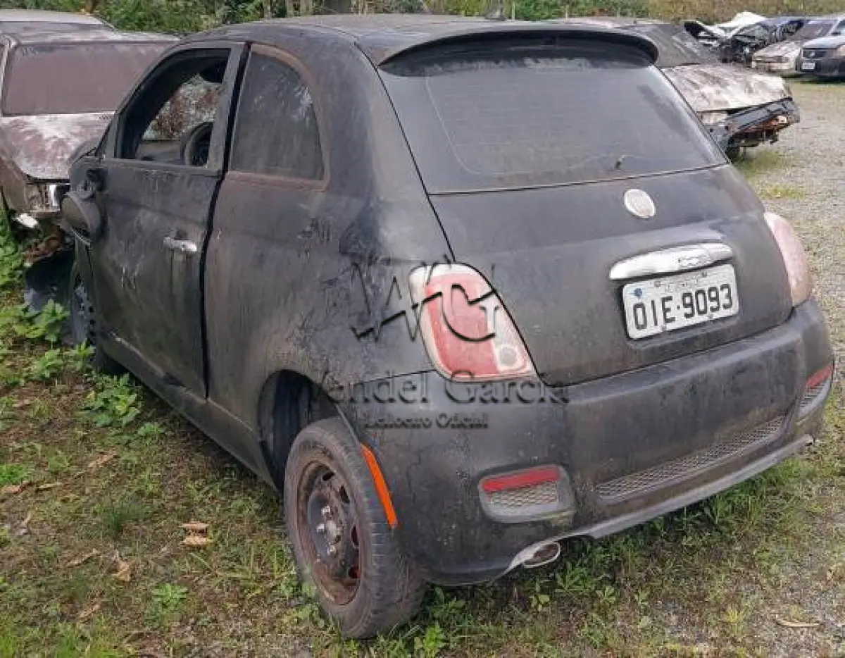 LOTE 620 - SUCATA: I/FIAT 500 SPORT AIR AT