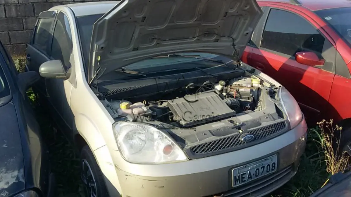 LOTE 567 - SUCATA: FORD/FIESTA