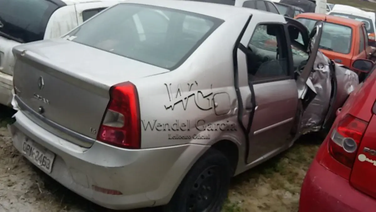 LOTE 590 - SUCATA: RENAULT/LOGAN EXP 16 HP