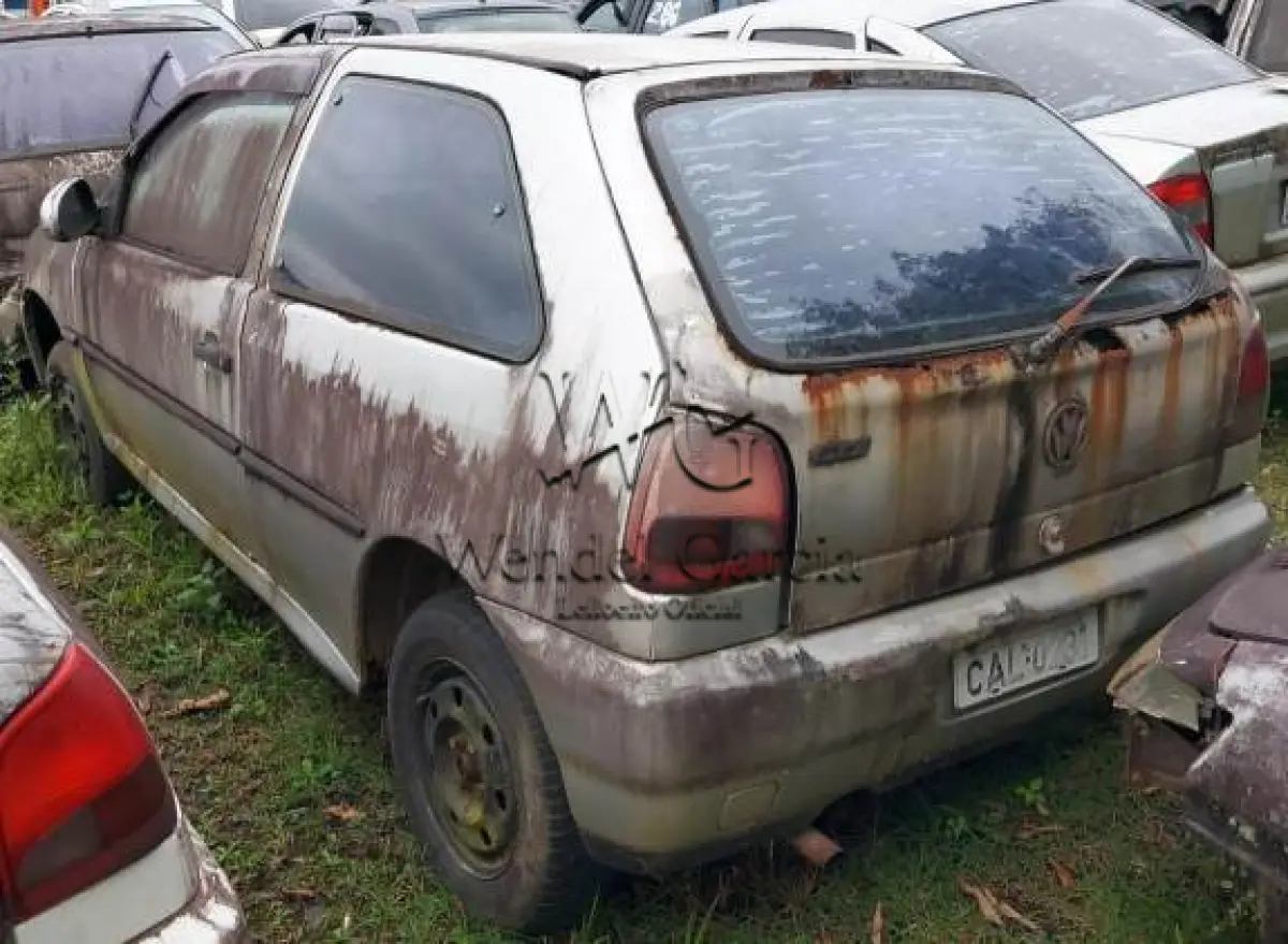 LOTE 627 - SUCATA: VW/GOL 1000I