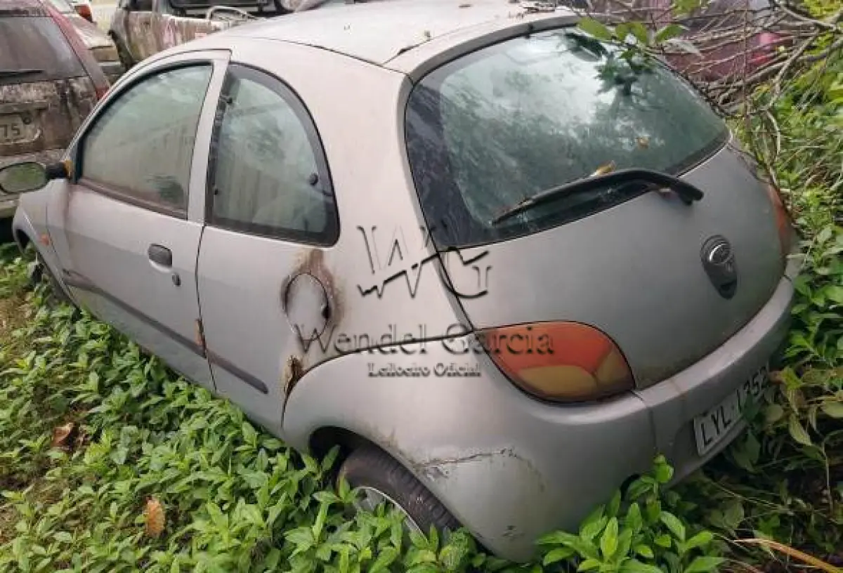 LOTE 633 - SUCATA: FORD/KA CLX