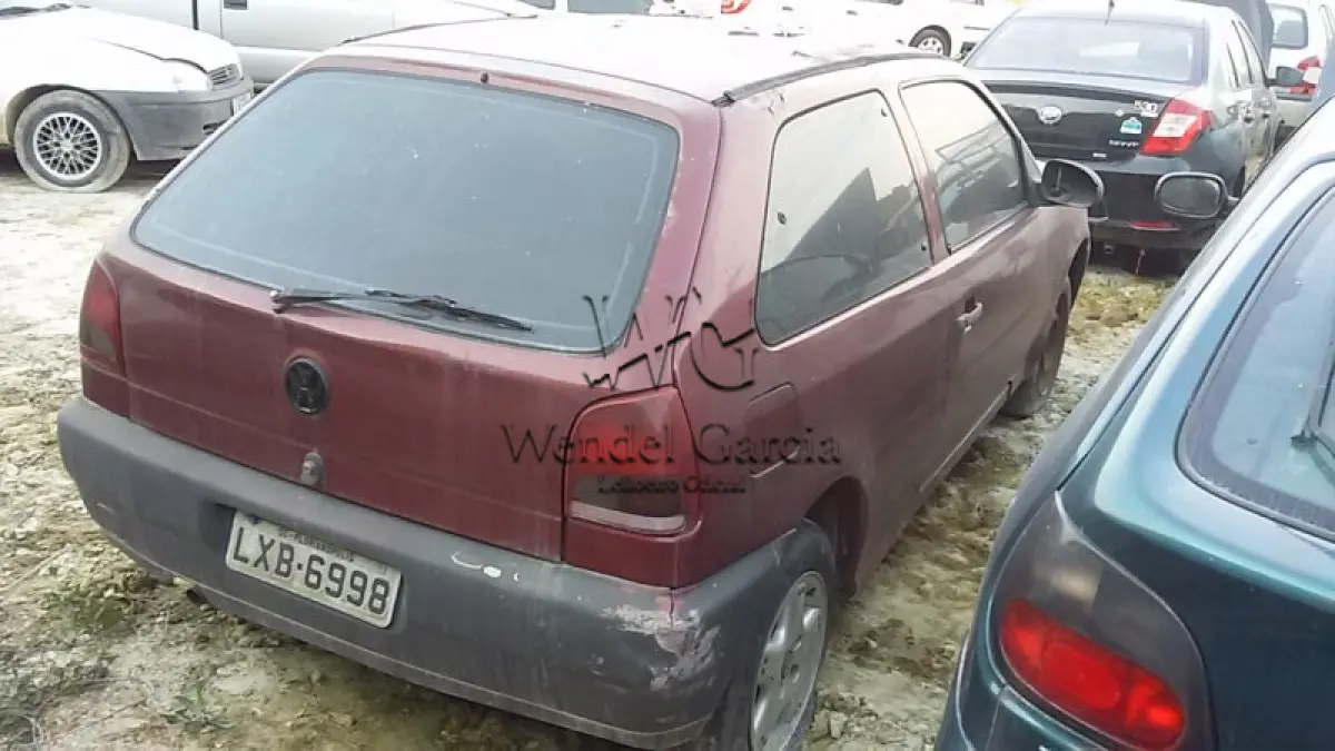 LOTE 576 - SUCATA: VW/GOL 1000I