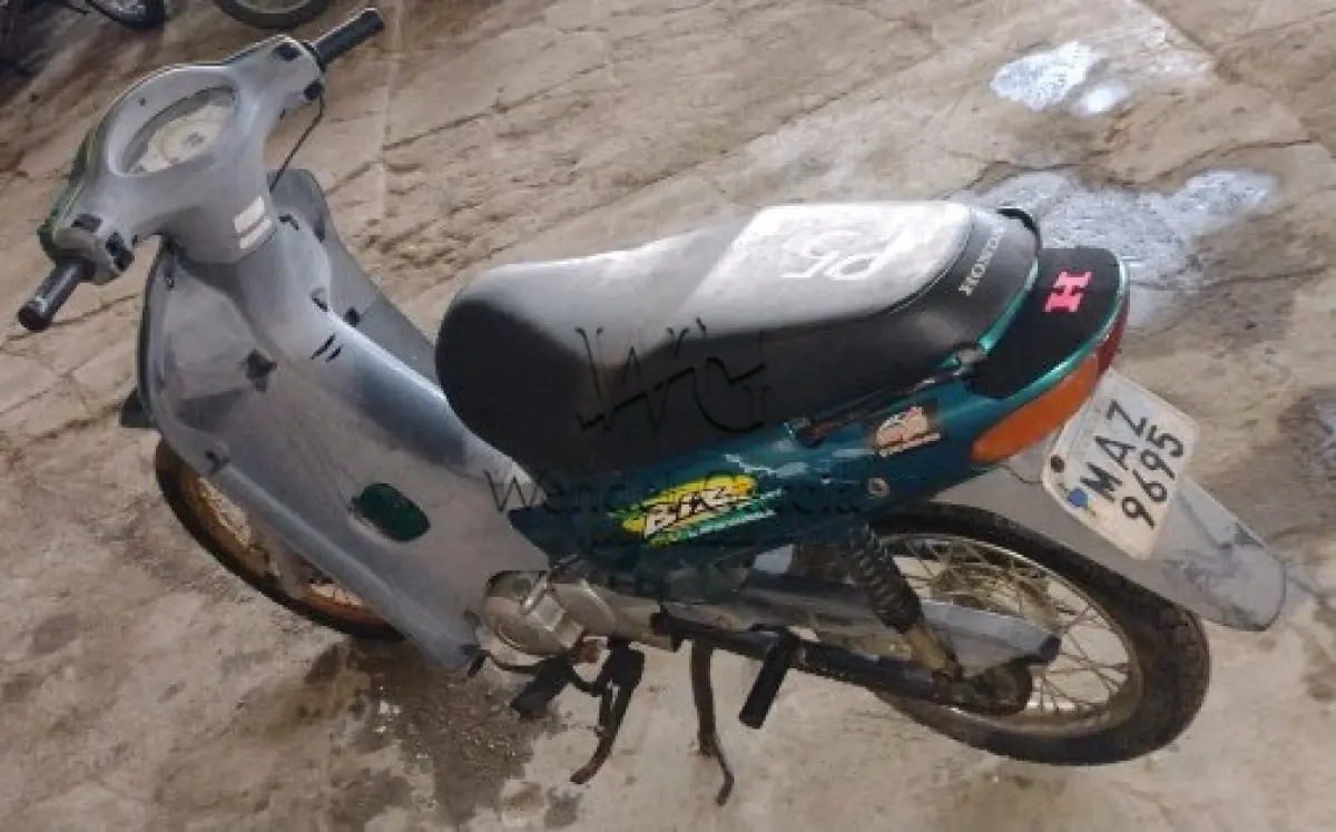 LOTE 010 - HONDA/C100 BIZ ES