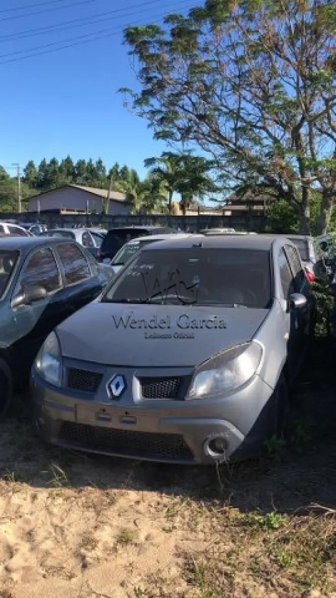 LOTE 206 - RENAULT/SANDERO PRI 16
