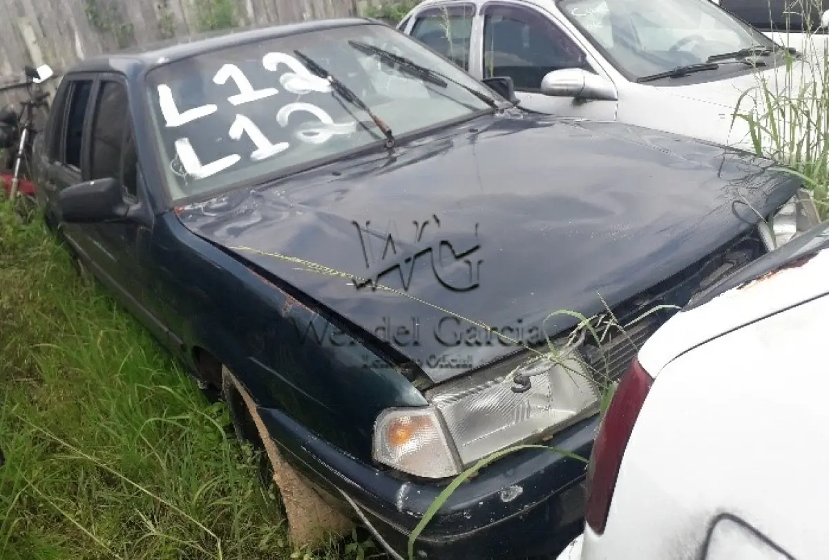 LOTE 012 - VW/SANTANA 2000 MI