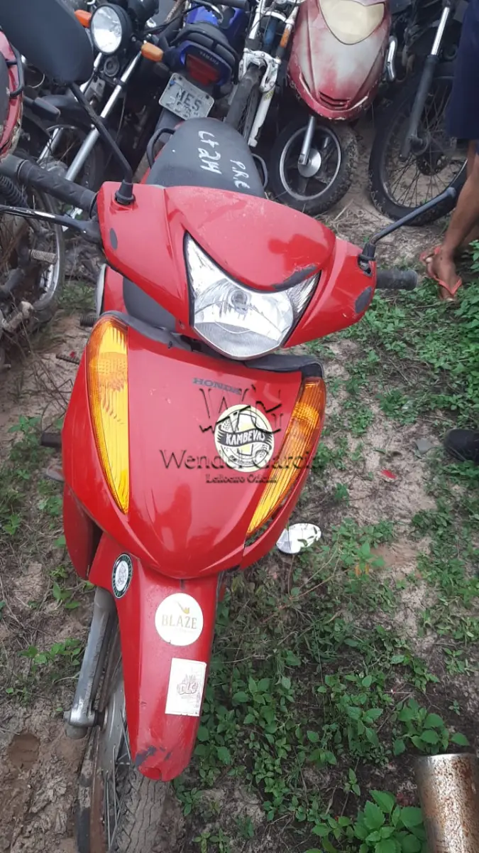 LOTE 214 - HONDA/BIZ 100 ES