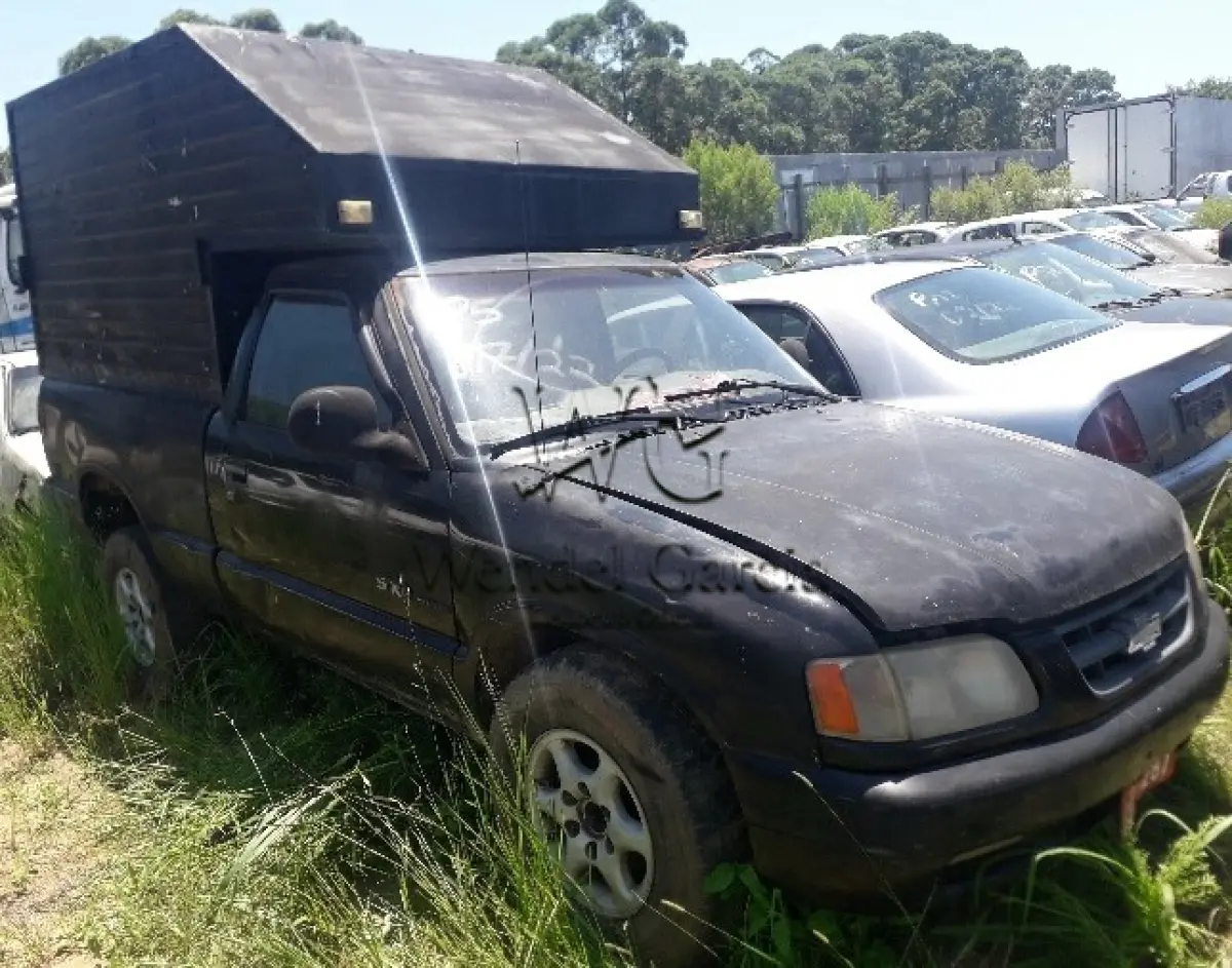 LOTE 052 - GM/S10 DELUXE