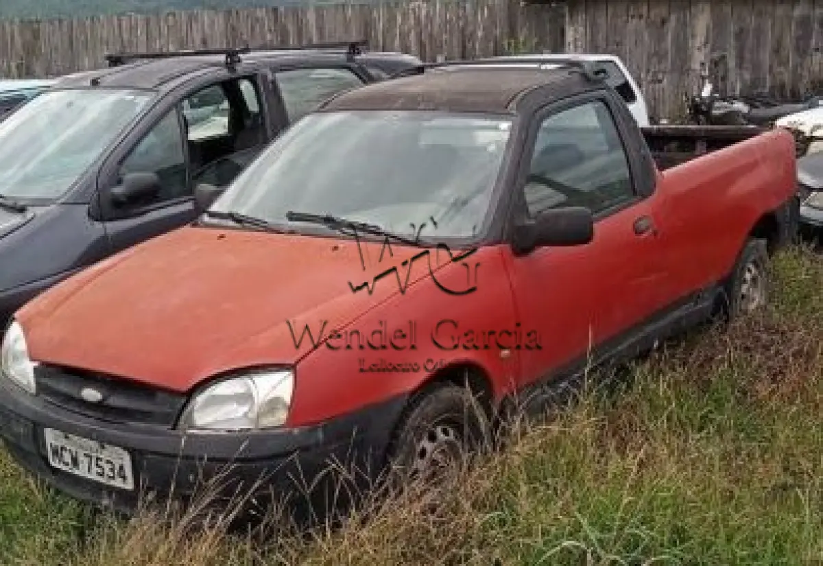 LOTE 002 - FORD/COURIER 1.6 L