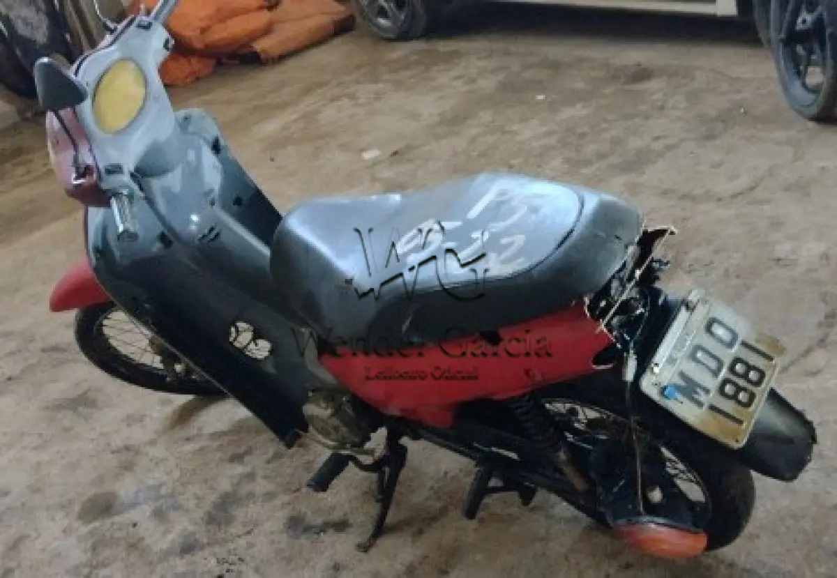 LOTE 032 - HONDA/C100 BIZ ES