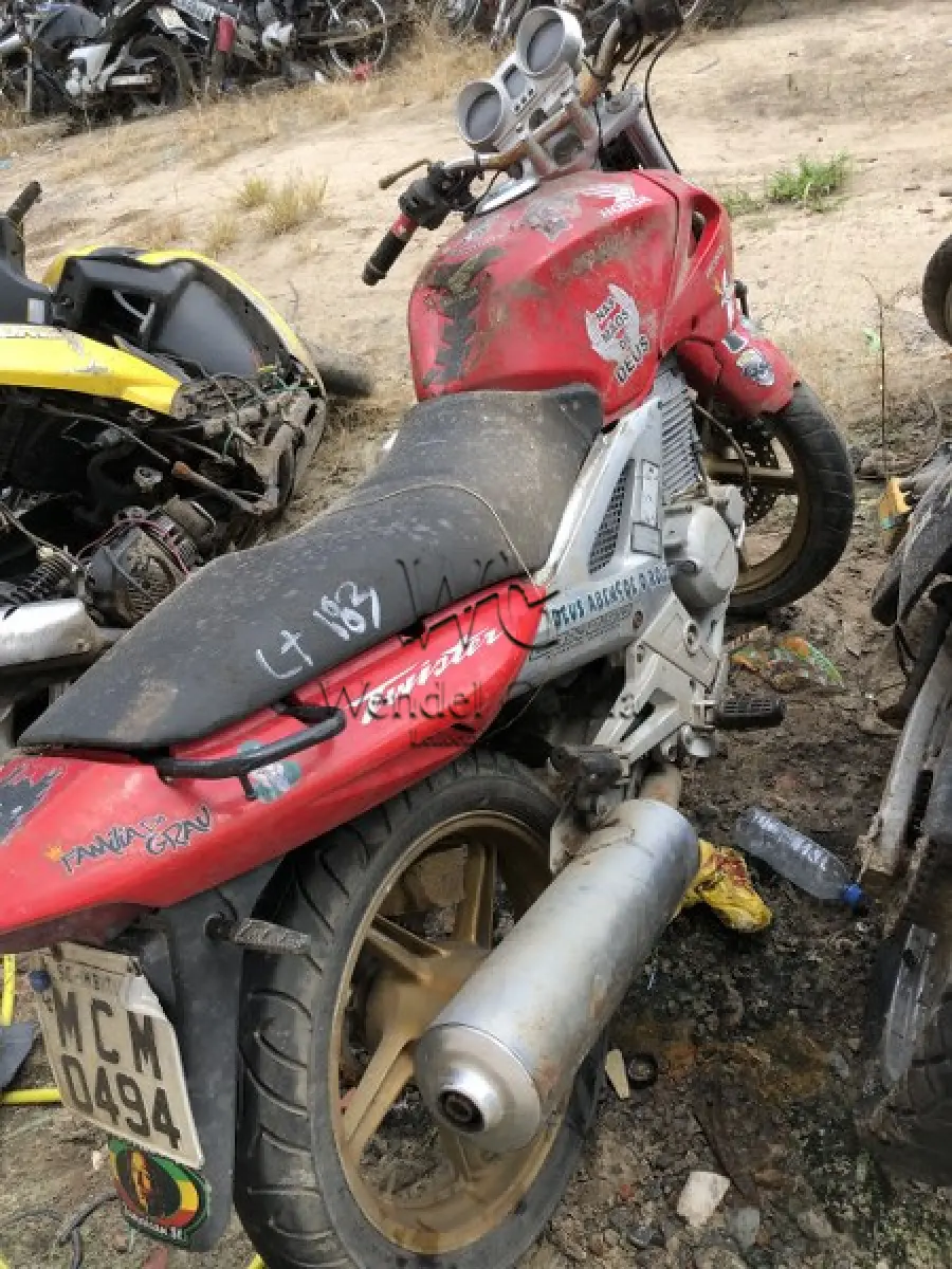 LOTE 183 - HONDA/CBX 250 TWISTER