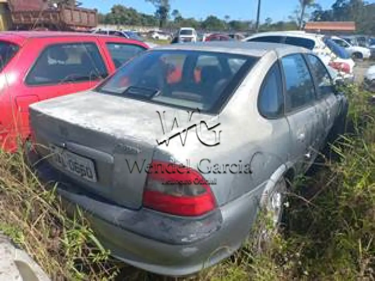 LOTE 292 - GM/VECTRA CD