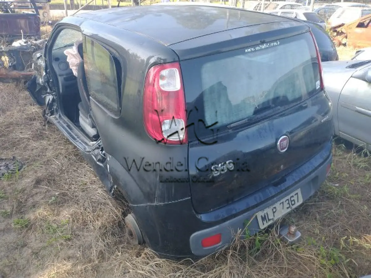 LOTE 185 - FIAT/UNO VIVACE 1.0