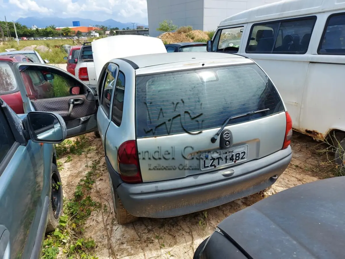 LOTE 436 - GM/CORSA WIND