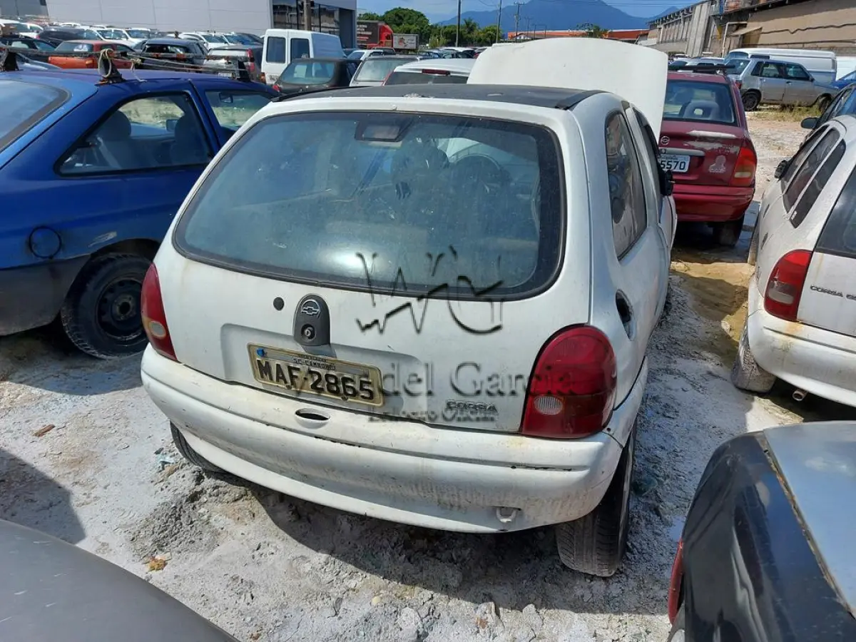 LOTE 384 - GM/CORSA WIND