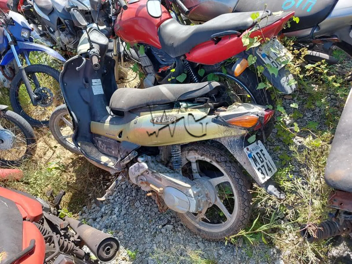 LOTE 497 - YAMAHA/NEO AT115