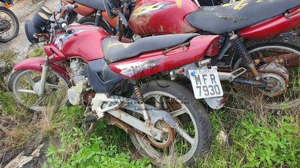 LOTE 692 - HONDA/CBX 200 STRADA