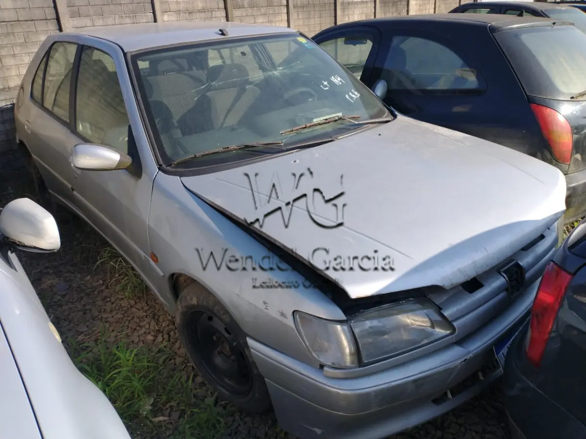 LOTE 184 - IMP/PEUGEOT 306 XR