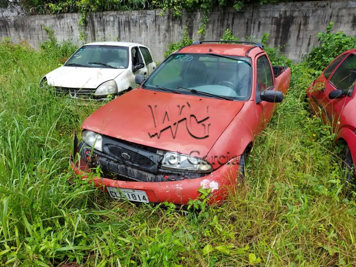 LOTE 520 - FORD/COURIER