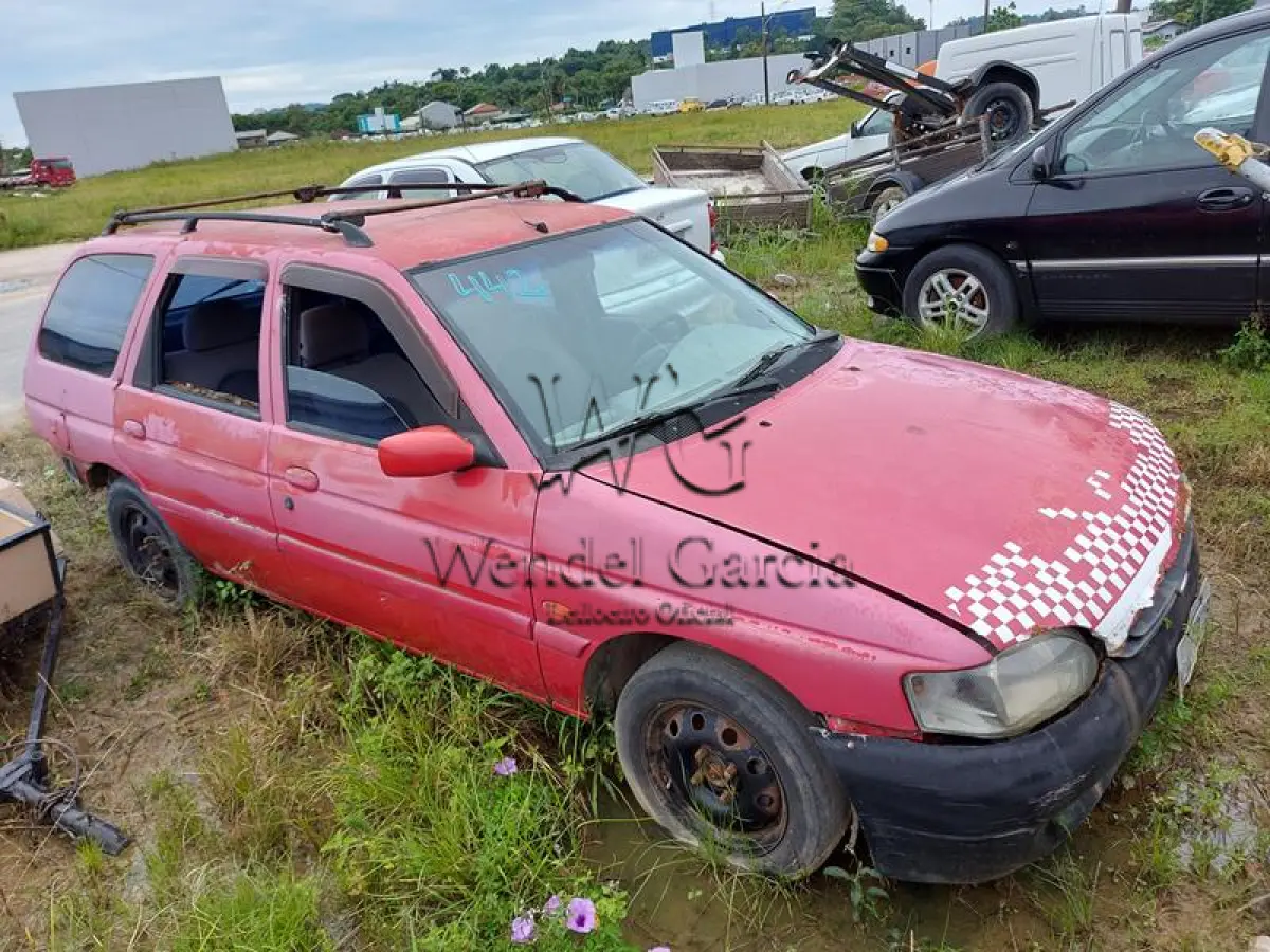 LOTE 442 - I/FORD ESCORT GLX 16VF