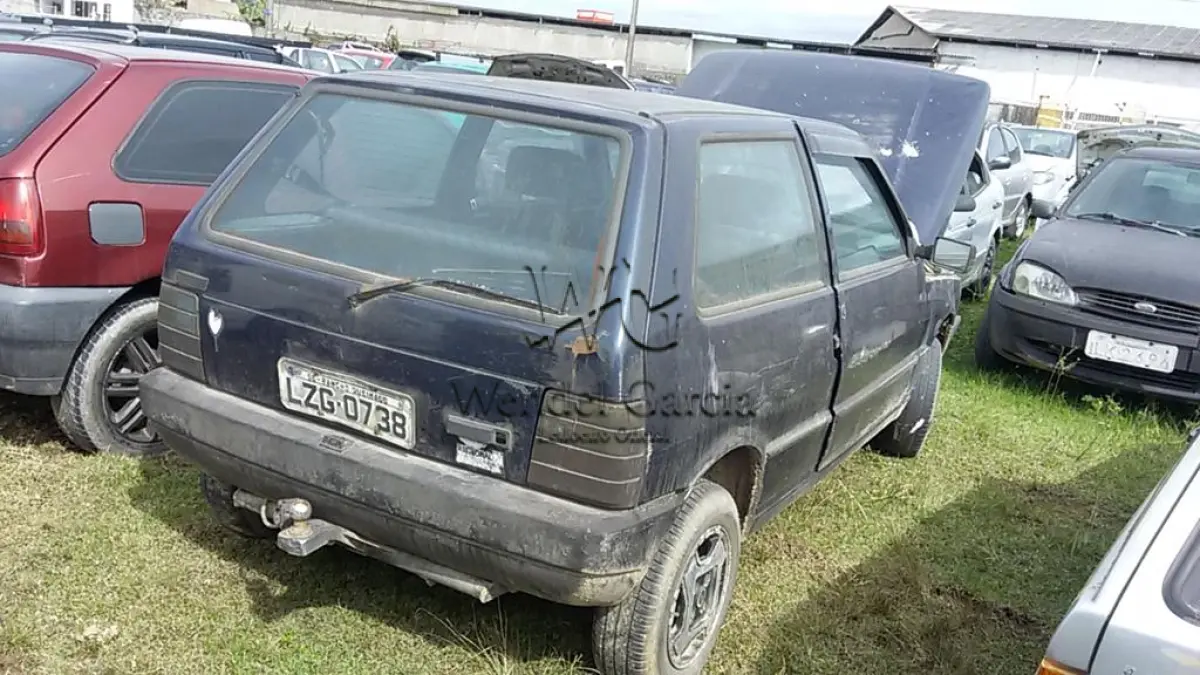 LOTE 525 - FIAT/UNO MILLE SX YOUNG