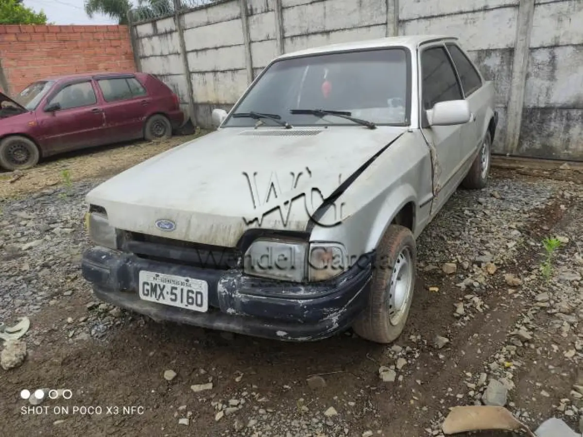 LOTE 250 - FORD/ESCORT HOBBY