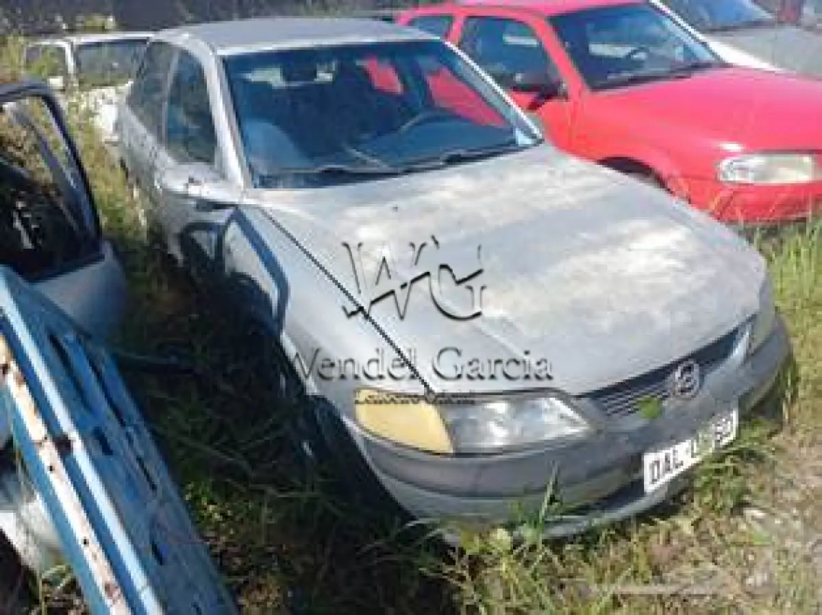 LOTE 292 - GM/VECTRA CD