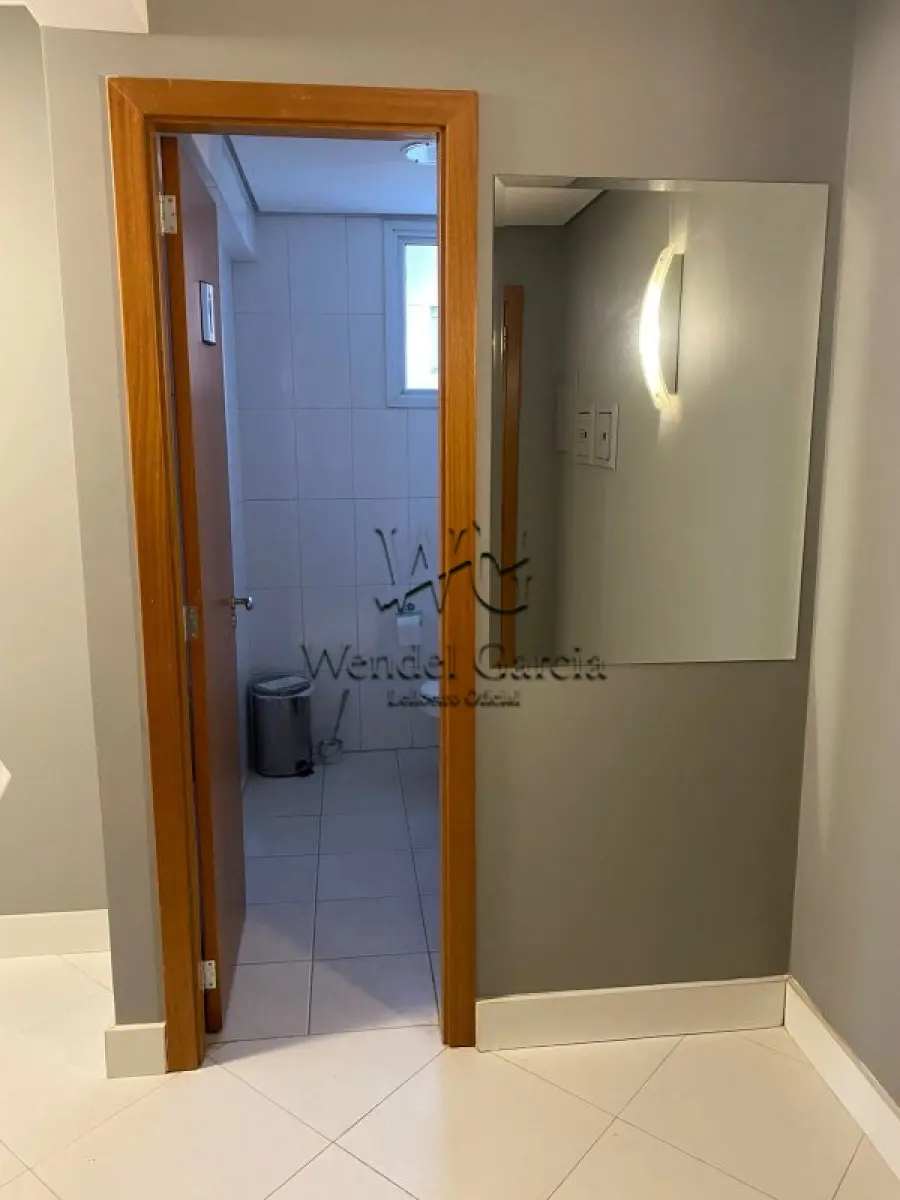LOTE 001 - SALA 502, COM 38,45m², LOCALIZADA NO CENTRO EMPRESARIAL GV, AV. GETÚLIO VARGAS, Nº 901, 5º ANDAR. PORTO ALEGRE/RS.