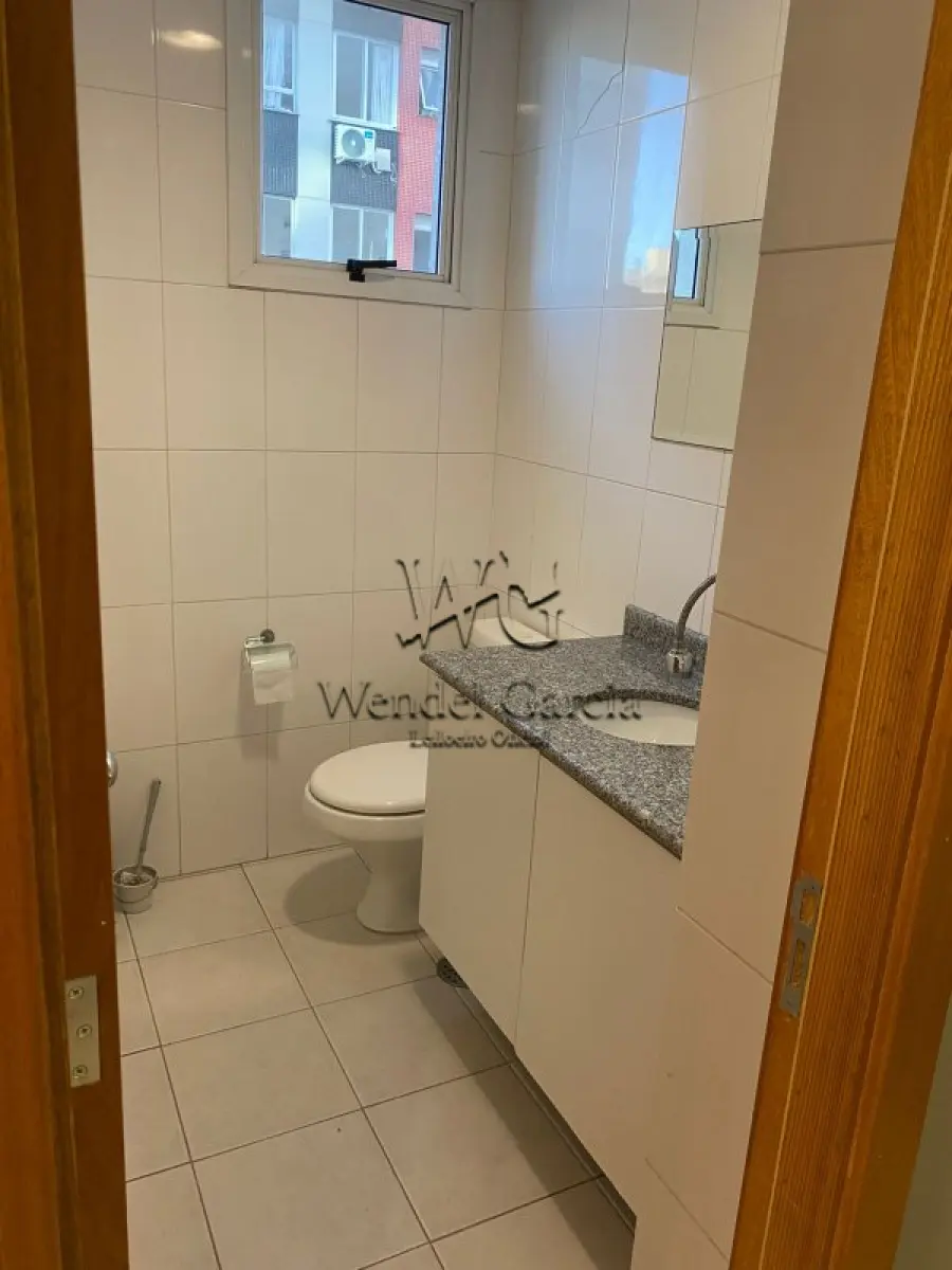LOTE 001 - SALA 502, COM 38,45m², LOCALIZADA NO CENTRO EMPRESARIAL GV, AV. GETÚLIO VARGAS, Nº 901, 5º ANDAR. PORTO ALEGRE/RS.