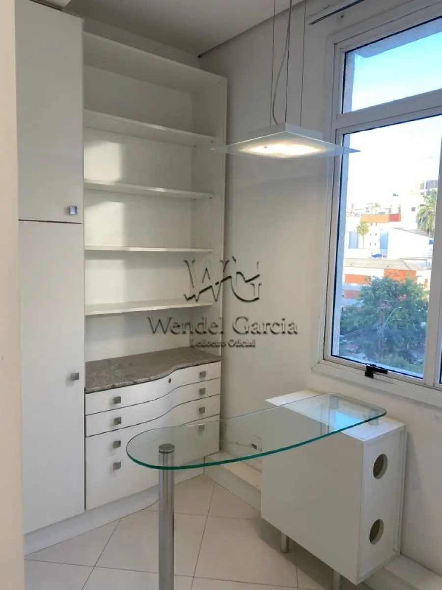 LOTE 001 - SALA 502, COM 38,45m², LOCALIZADA NO CENTRO EMPRESARIAL GV, AV. GETÚLIO VARGAS, Nº 901, 5º ANDAR. PORTO ALEGRE/RS.