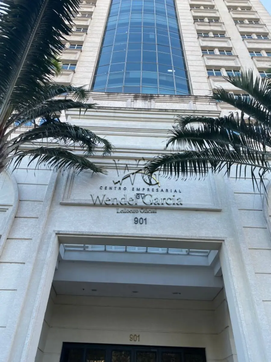 LOTE 001 - SALA 502, COM 38,45m², LOCALIZADA NO CENTRO EMPRESARIAL GV, AV. GETÚLIO VARGAS, Nº 901, 5º ANDAR. PORTO ALEGRE/RS.